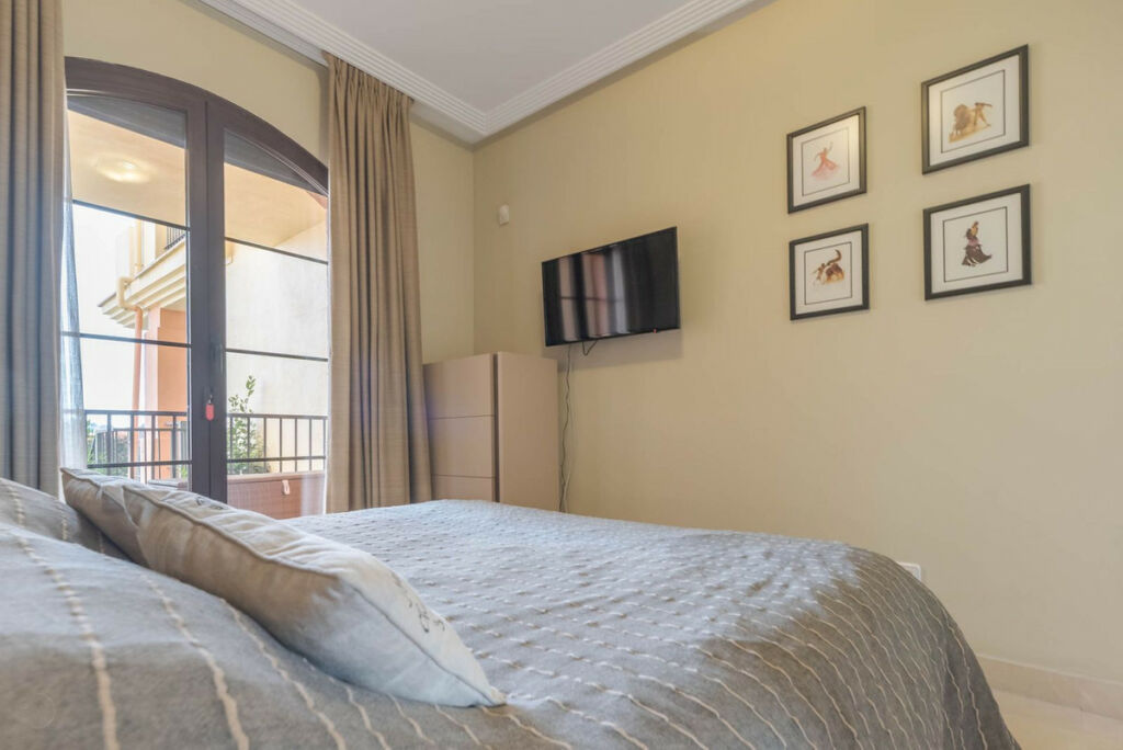 Ground Floor Apartment Los Arqueros Málaga - image 20