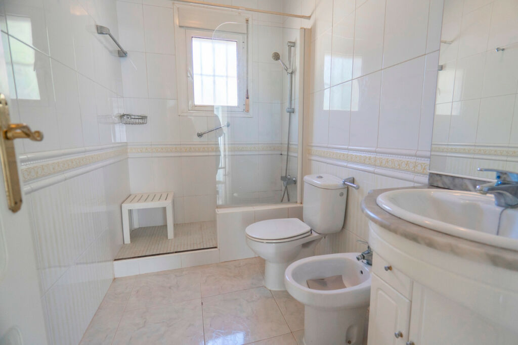 Detached Villa Rojales Alicante - image 20