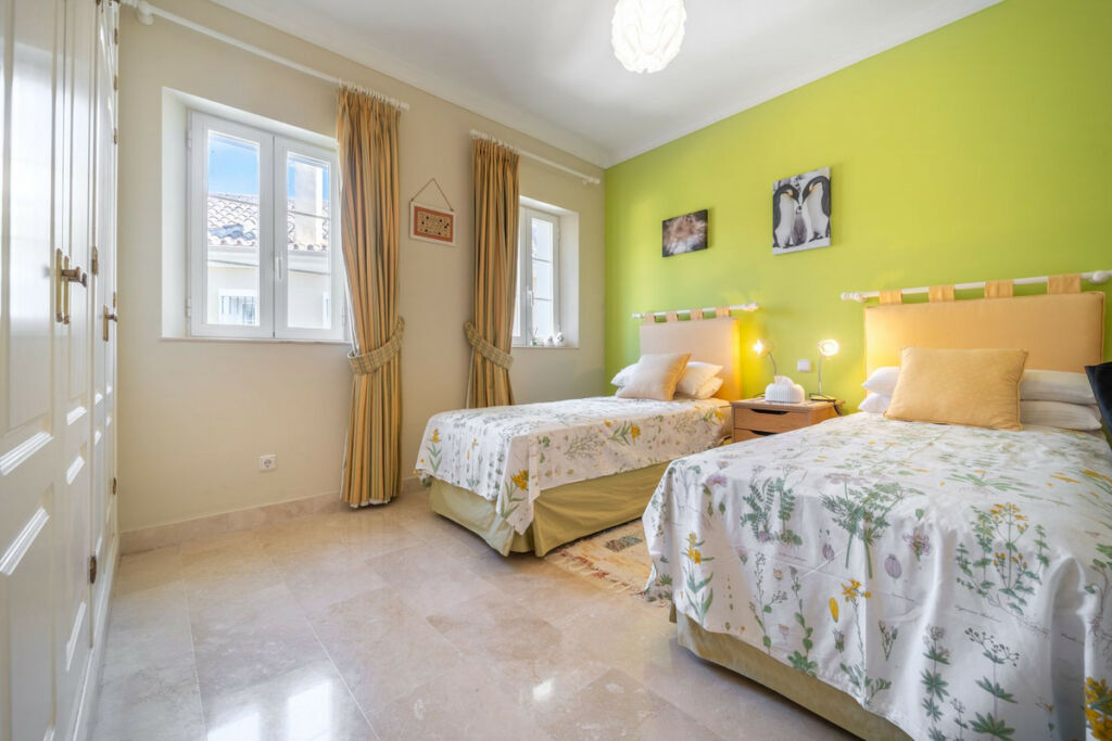 Semi-Detached House Elviria Málaga - image 20