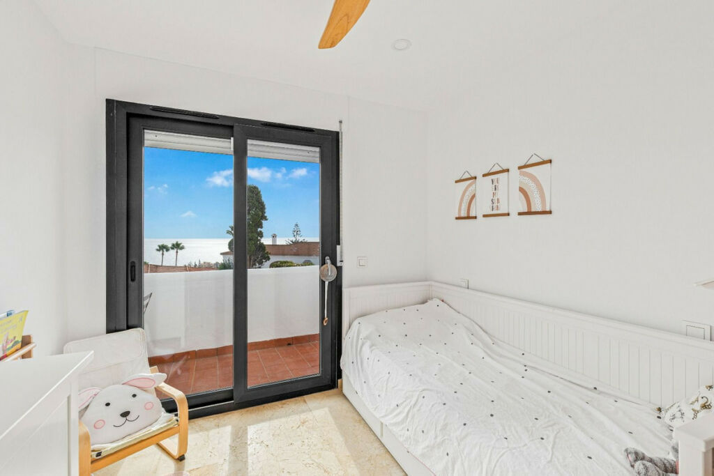 Townhouse Manilva Málaga - image 20