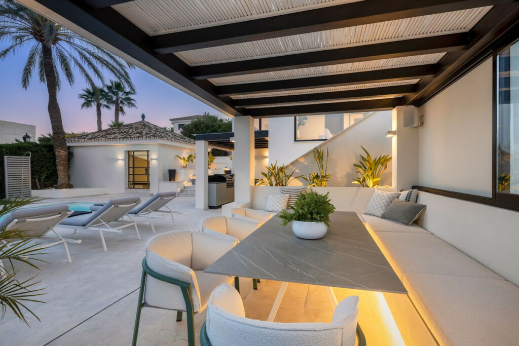 Detached Villa Nueva Andalucía Málaga - zdjęcie 20