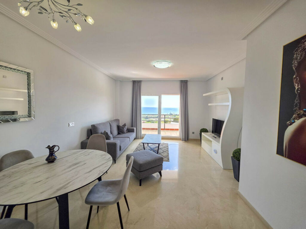 Middle Floor Apartment La Duquesa Málaga - image 20