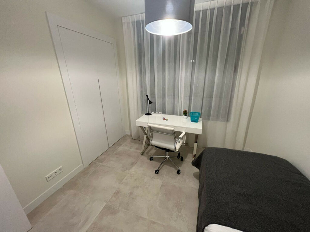 Middle Floor Apartment New Golden Mile Málaga - image 20