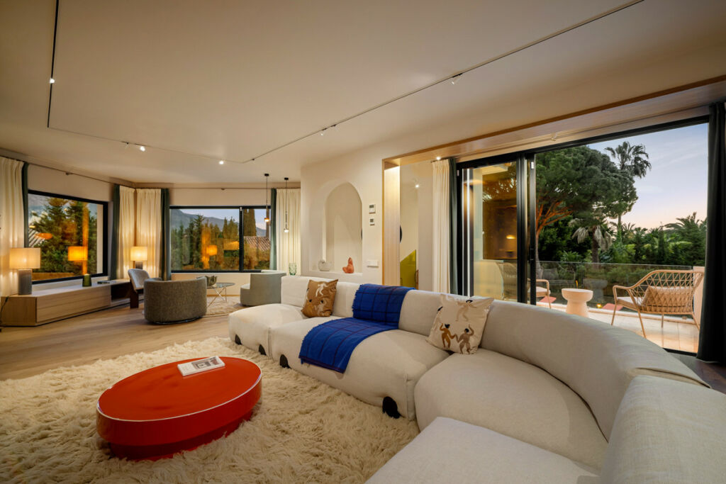 Detached Villa Nueva Andalucía Málaga - image 20