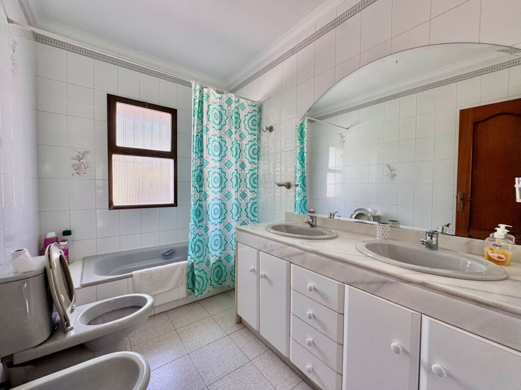 Detached Villa Alhaurín de la Torre Málaga - image 21