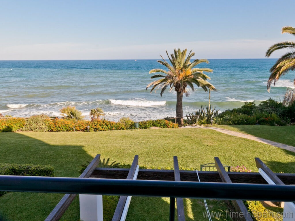 Townhouse Estepona Málaga - image 21