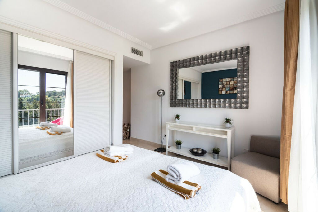 Penthouse Los Arqueros Málaga - image 25