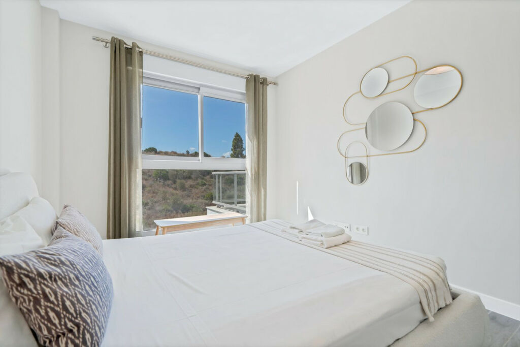 Middle Floor Apartment El Chaparral Málaga - image 21