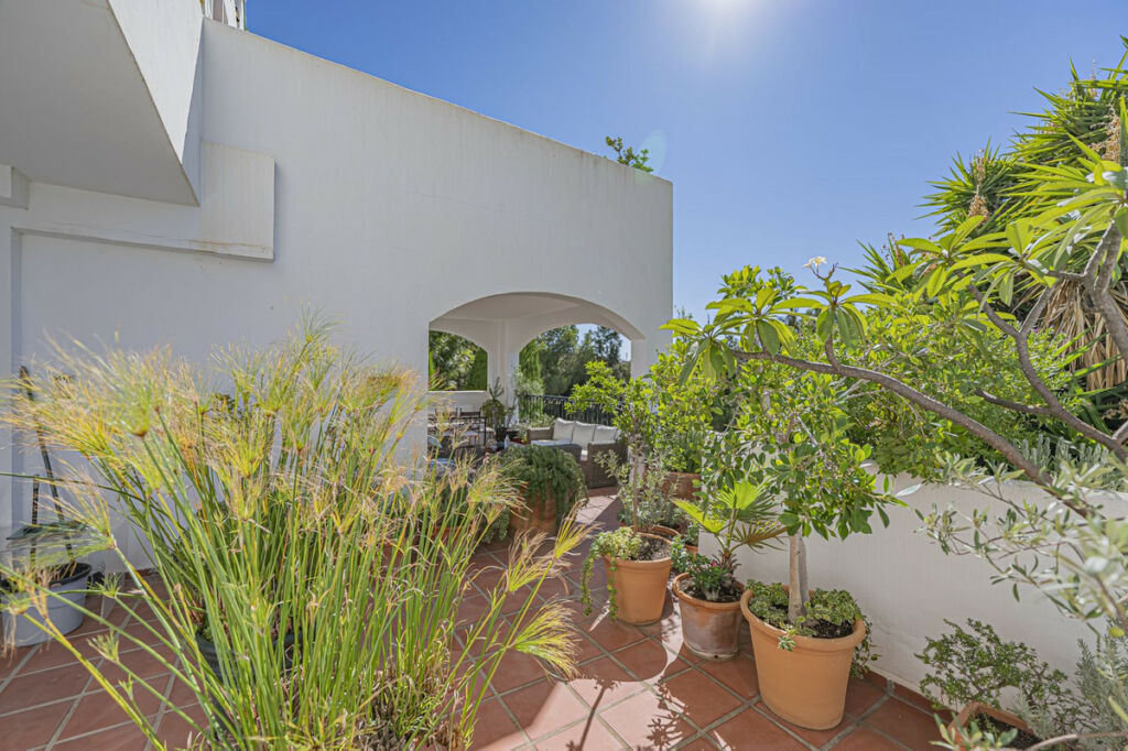 Townhouse Nueva Andalucía Málaga - image 21