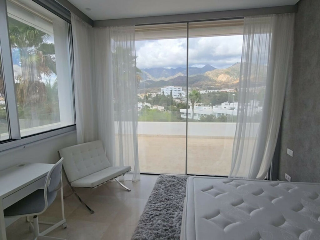 Detached Villa Río Real Málaga - image 20