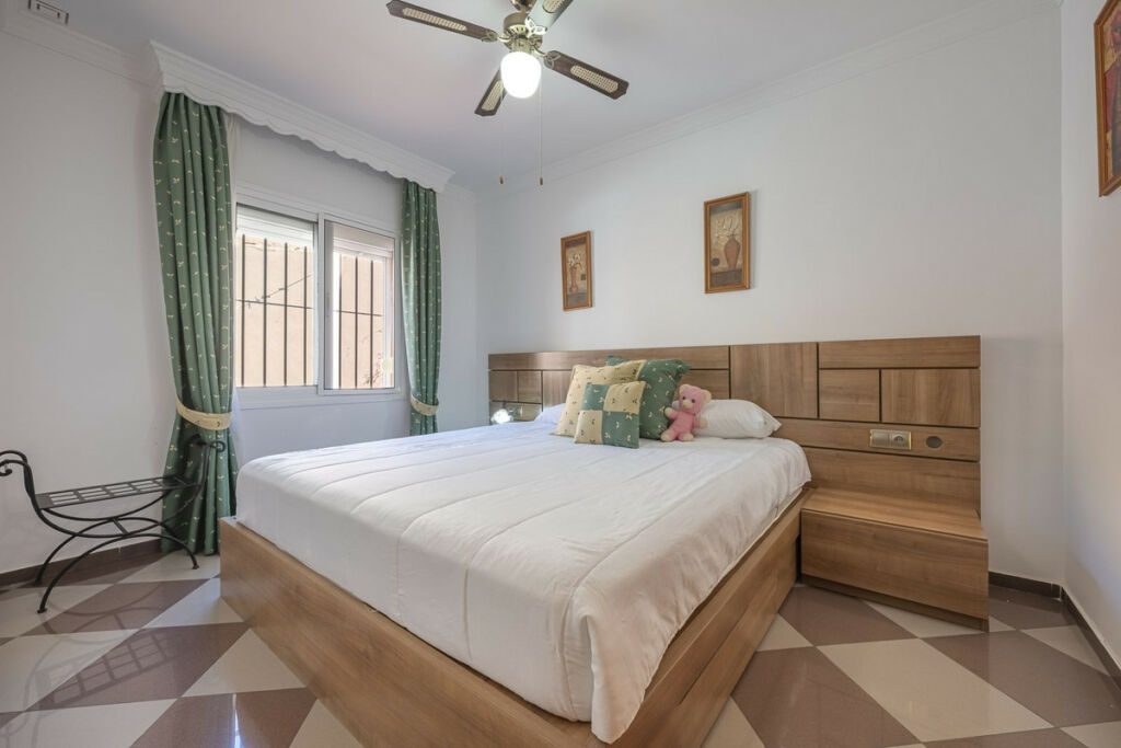 Detached Villa San Pedro de Alcántara Málaga - image 21