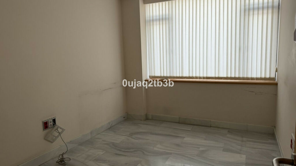 Office Marbella Málaga - image 21