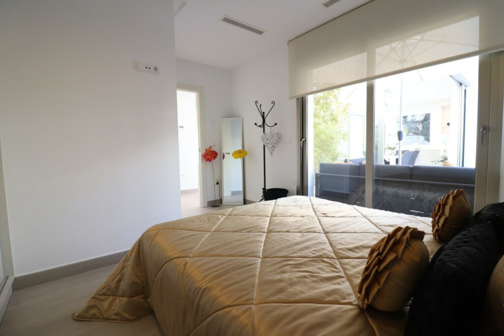 Detached Villa Benijofar Alicante - image 21