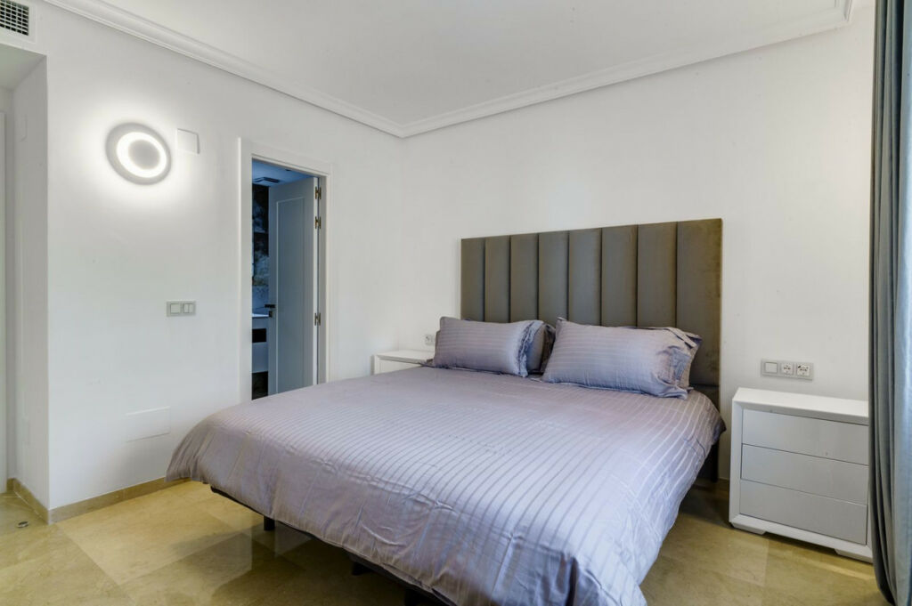 Ground Floor Apartment Estepona Málaga - image 21