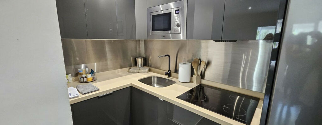 Middle Floor Apartment Estepona Málaga - image 21