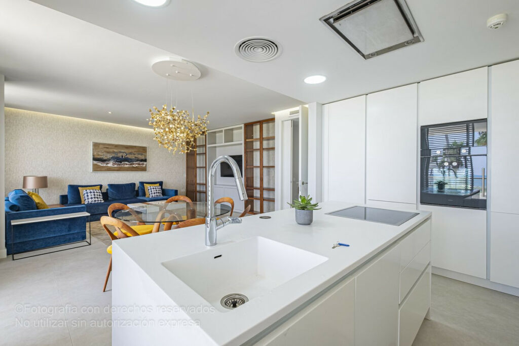 Middle Floor Apartment Estepona Málaga - image 21