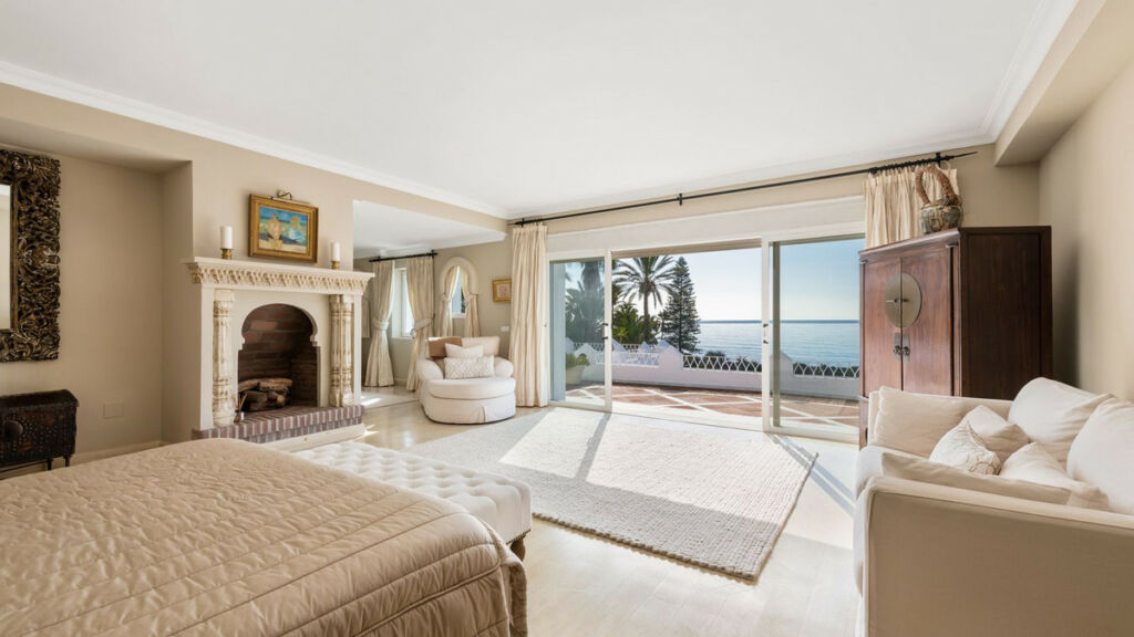 Detached Villa Los Monteros Málaga - image 21
