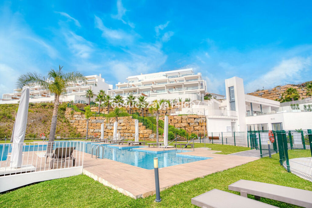 Middle Floor Apartment Calanova Golf Málaga - image 21