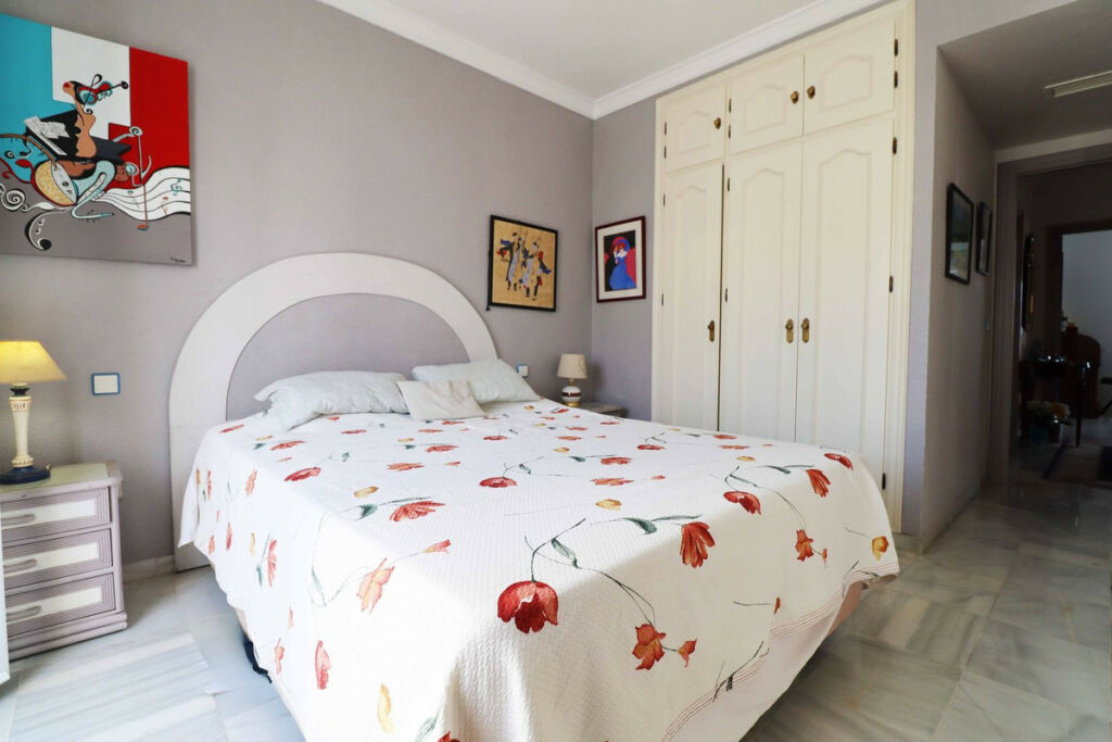 Townhouse Estepona Málaga - image 21