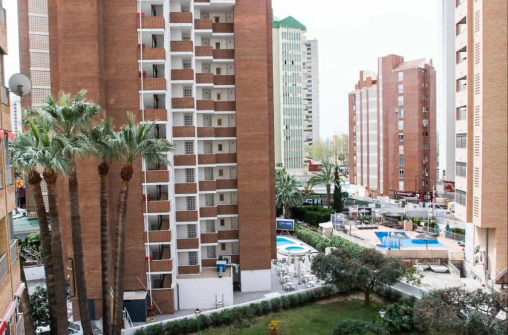 Middle Floor Apartment Benidorm Alicante - image 21