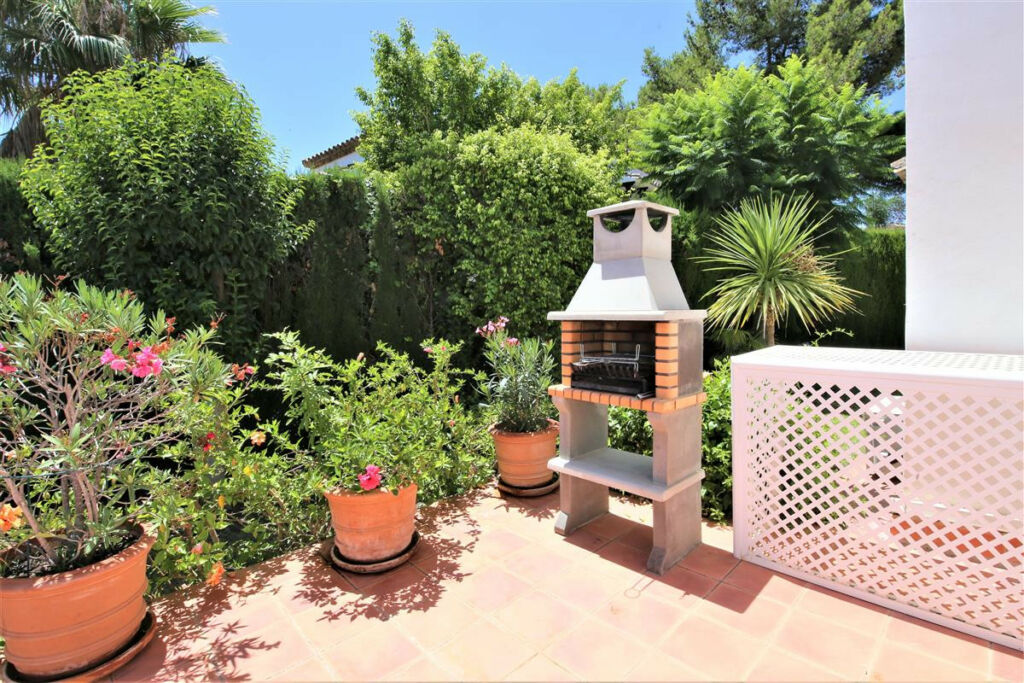 Detached Villa Marbella Málaga - image 21