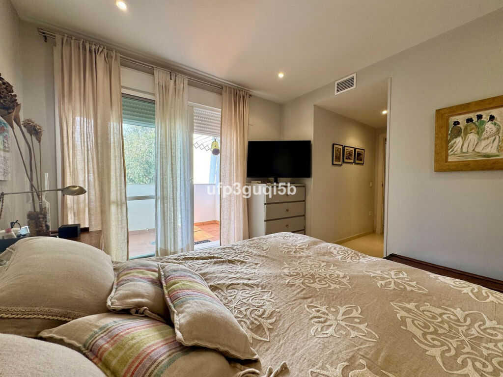 Penthouse Torrequebrada Málaga - image 21