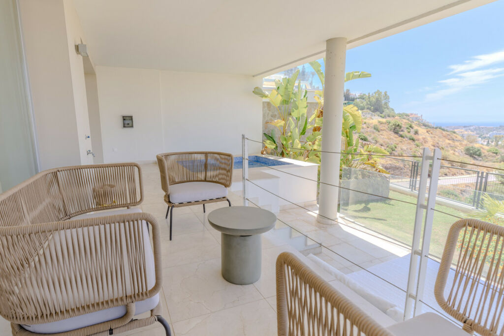 Duplex Nueva Andalucía Málaga - image 21