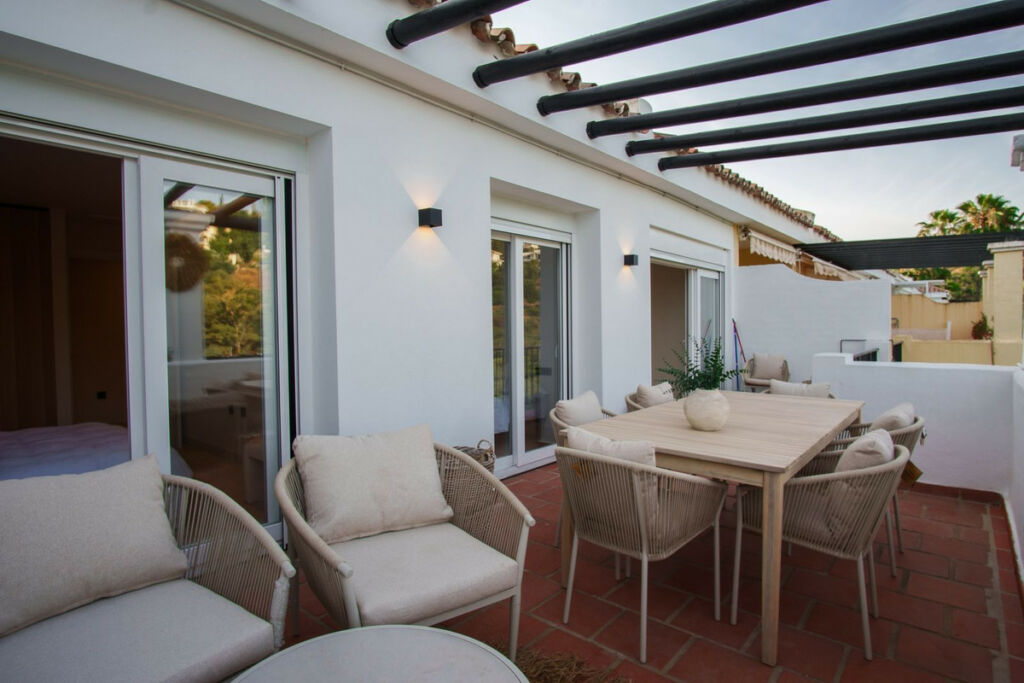 Middle Floor Apartment La Quinta Málaga - image 21