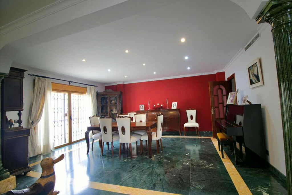 Detached Villa Benalmadena Málaga - image 20