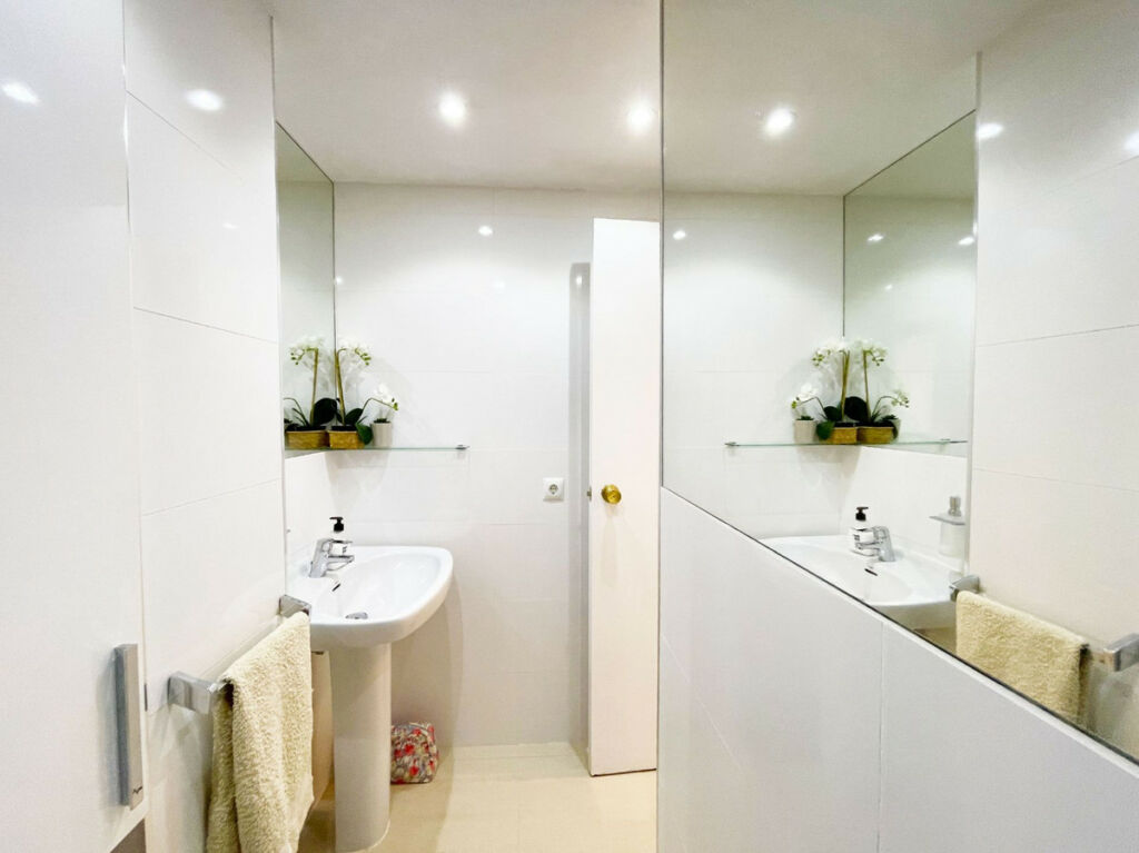 Middle Floor Apartment Calpe Alicante - image 21