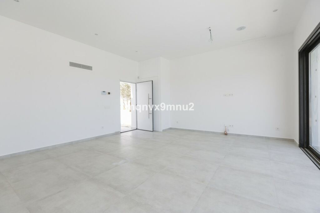 Detached Villa El Chaparral Málaga - image 21