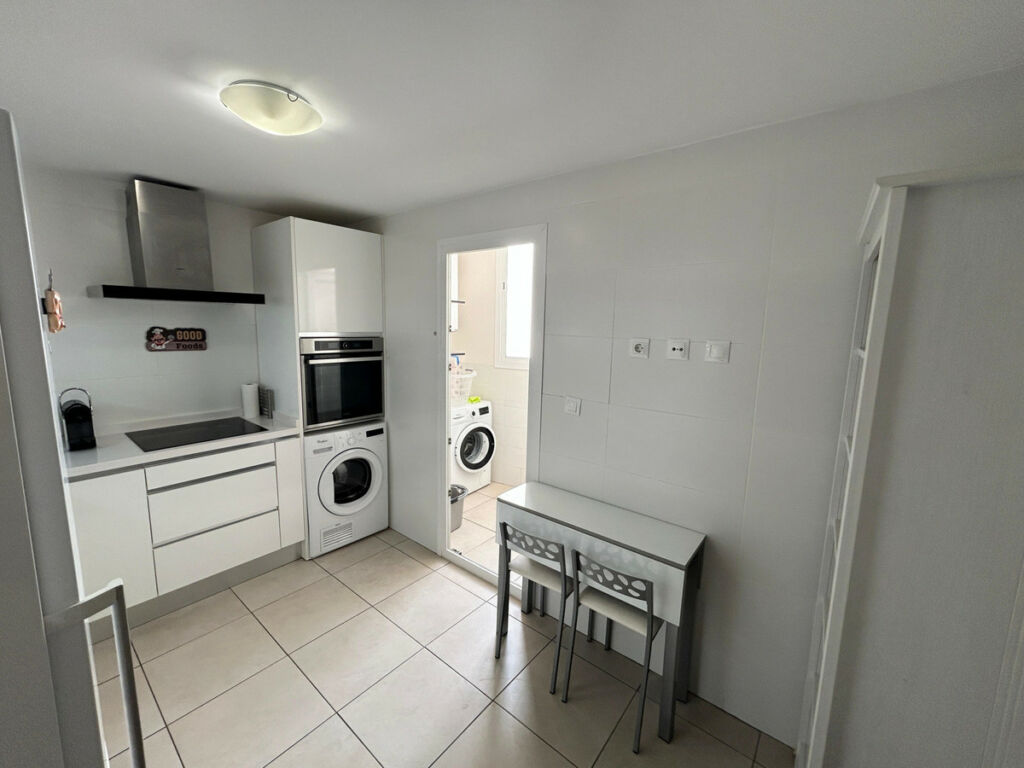 Middle Floor Apartment Nueva Andalucía Málaga - image 21