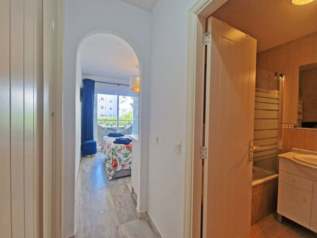 Ground Floor Apartment Calahonda Málaga - image 21