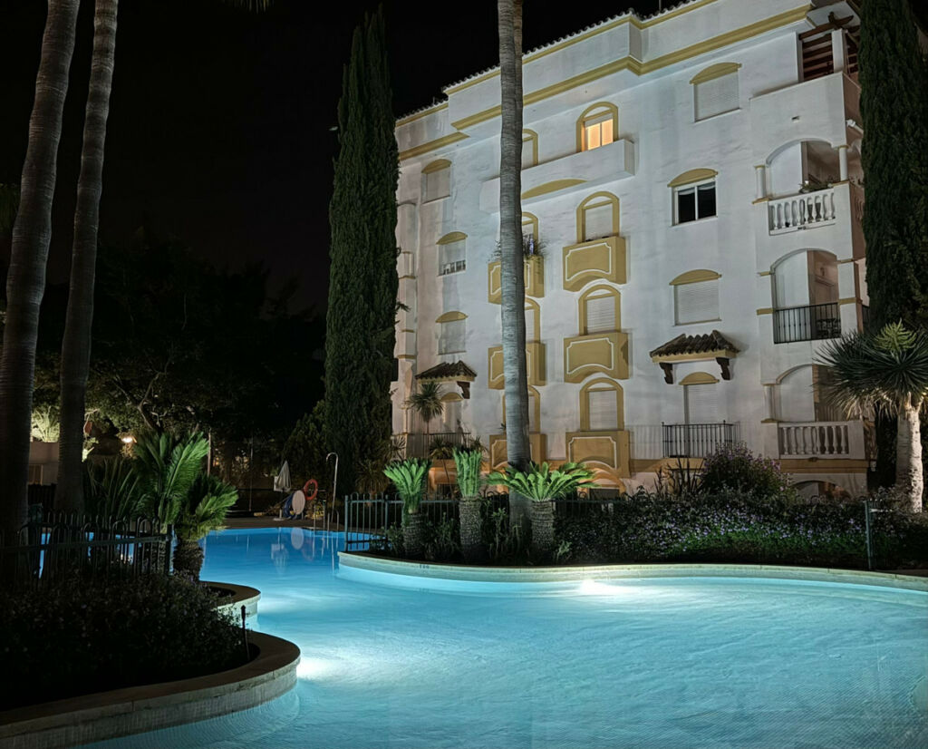 Ground Floor Apartment The Golden Mile Málaga - image 21