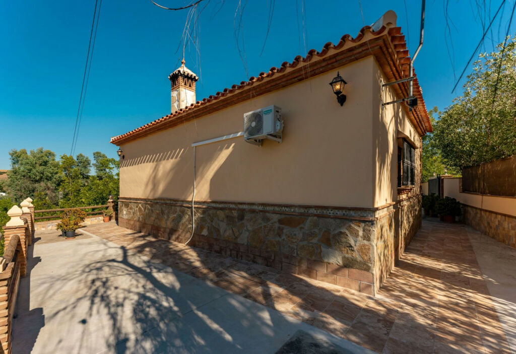 Detached Villa Coín Málaga - image 21