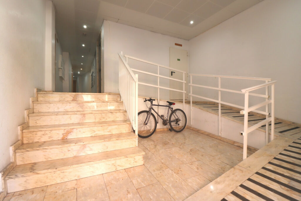 Penthouse Los Palacios Alicante - image 22