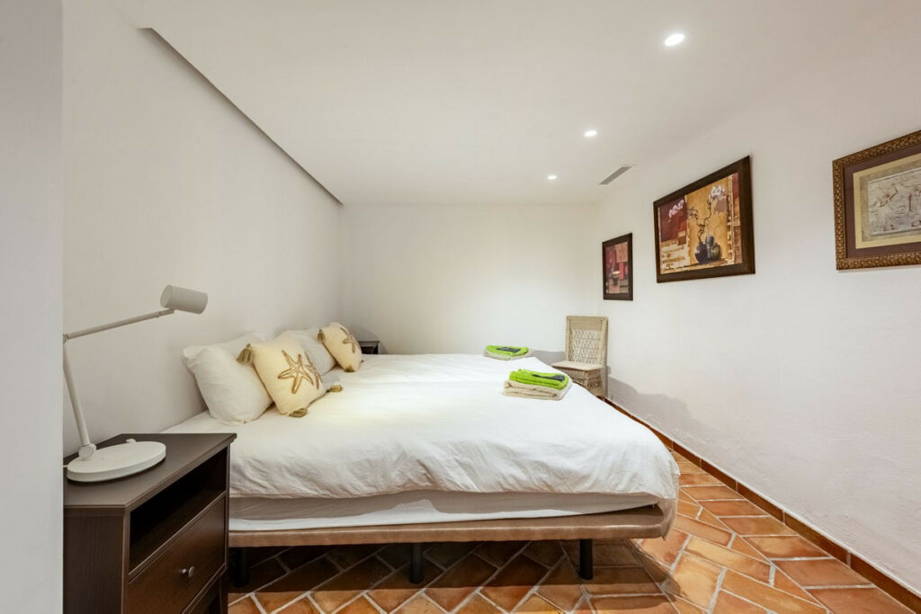 Semi-Detached House Casares Playa Málaga - image 22