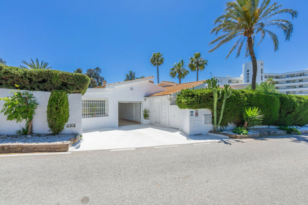 Detached Villa Guadalmina Alta Málaga - image 22