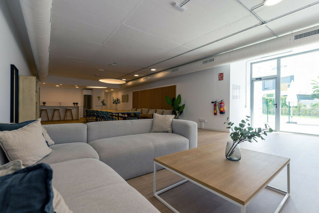 Middle Floor Apartment Selwo Málaga - image 22