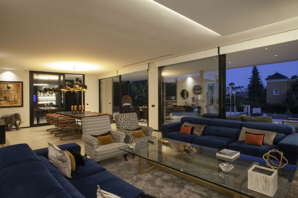 Detached Villa Nueva Andalucía Málaga - image 22