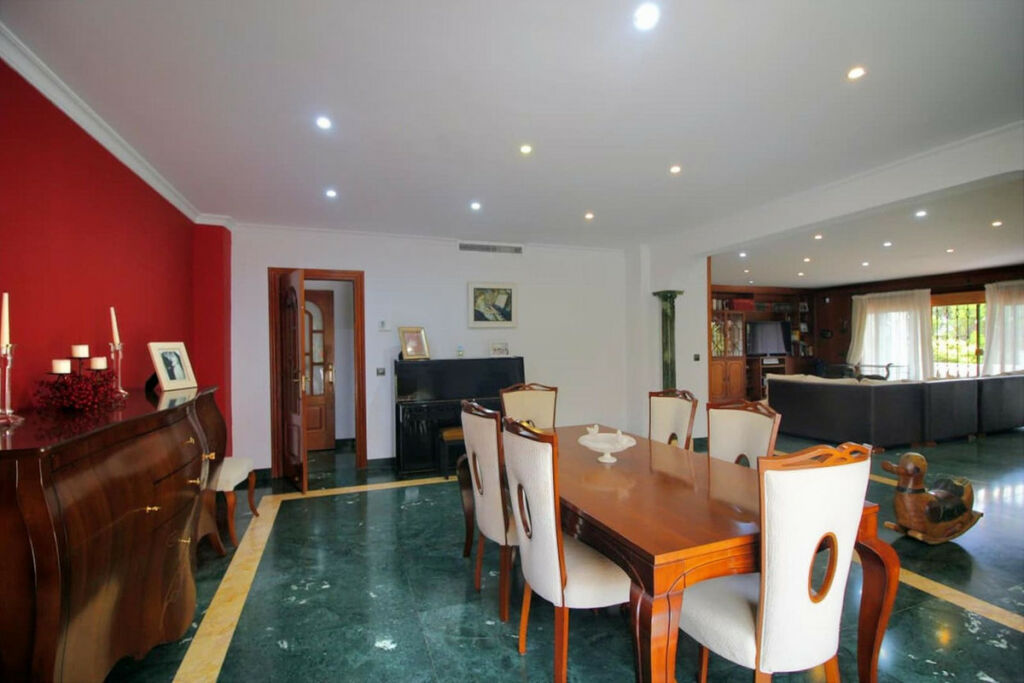 Detached Villa Benalmadena Málaga - image 21