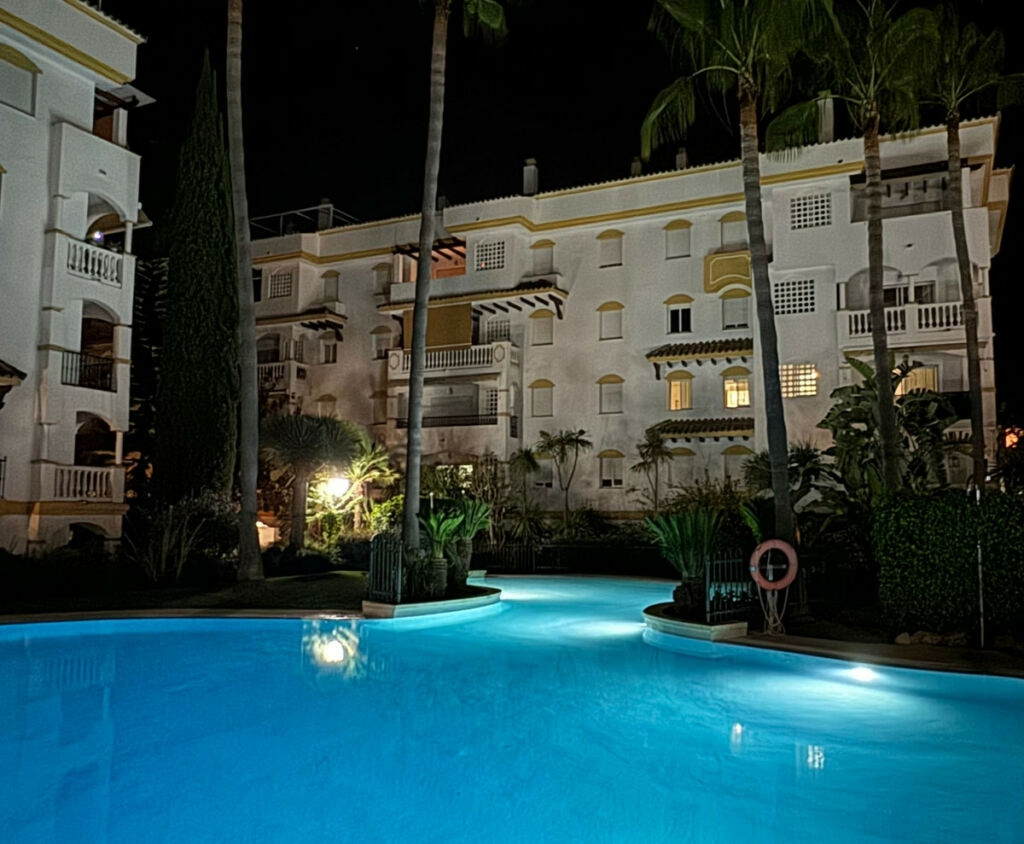 Ground Floor Apartment The Golden Mile Málaga - image 22