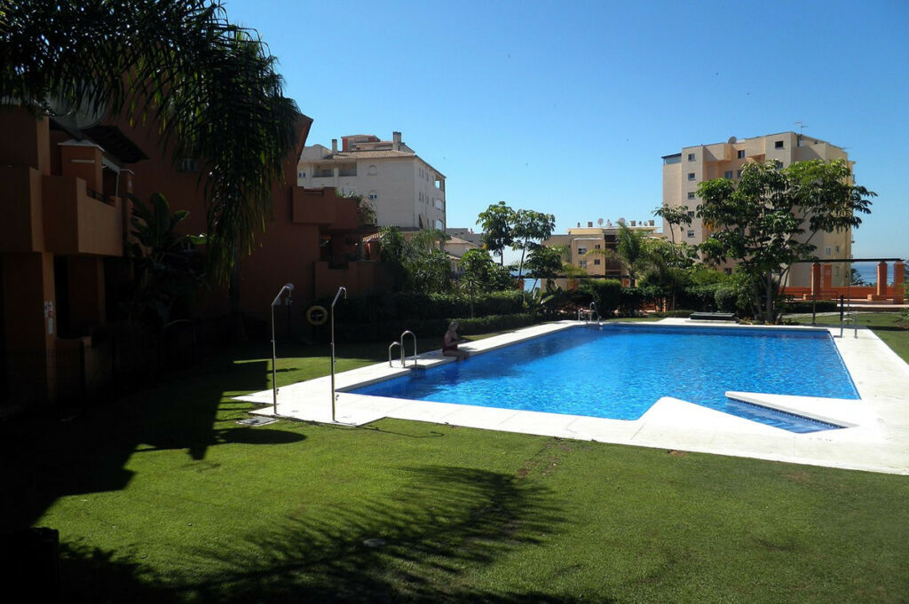 Ground Floor Apartment Estepona Málaga - image 22