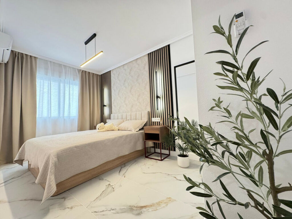 Middle Floor Apartment Torrevieja Alicante - image 22