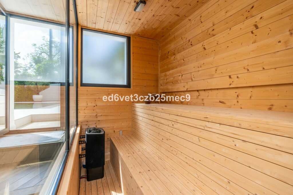 Detached Villa Nueva Andalucía Málaga - image 22