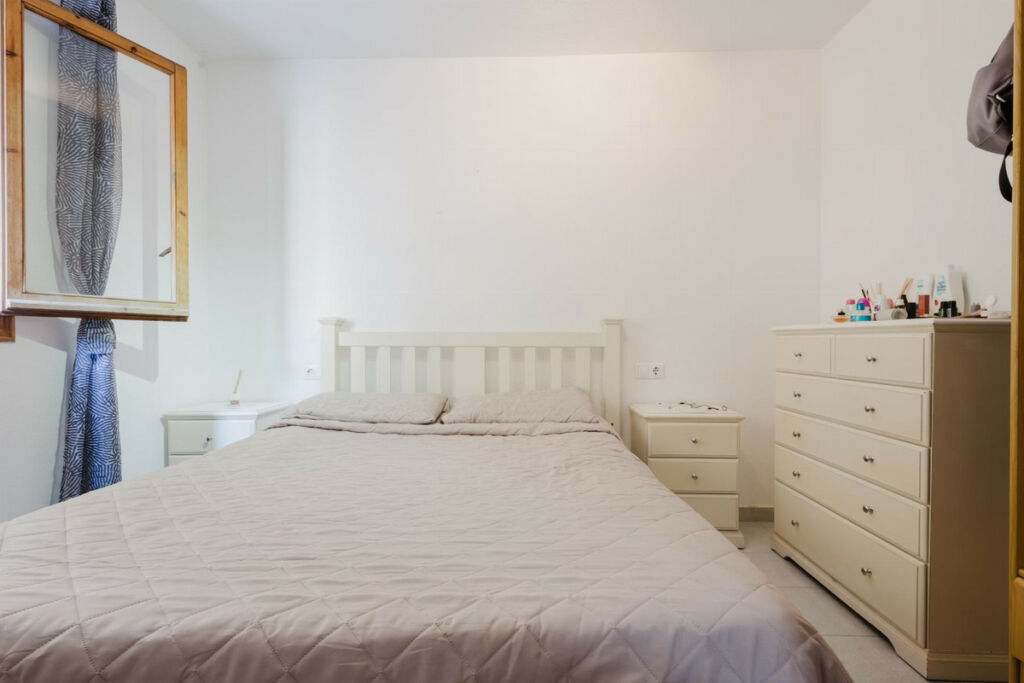 Middle Floor Apartment Torrevieja Alicante - image 22