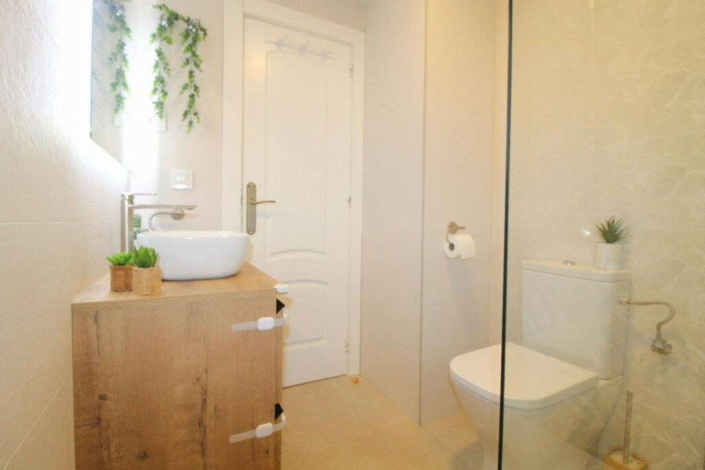 Middle Floor Apartment La Veleta Alicante - image 22