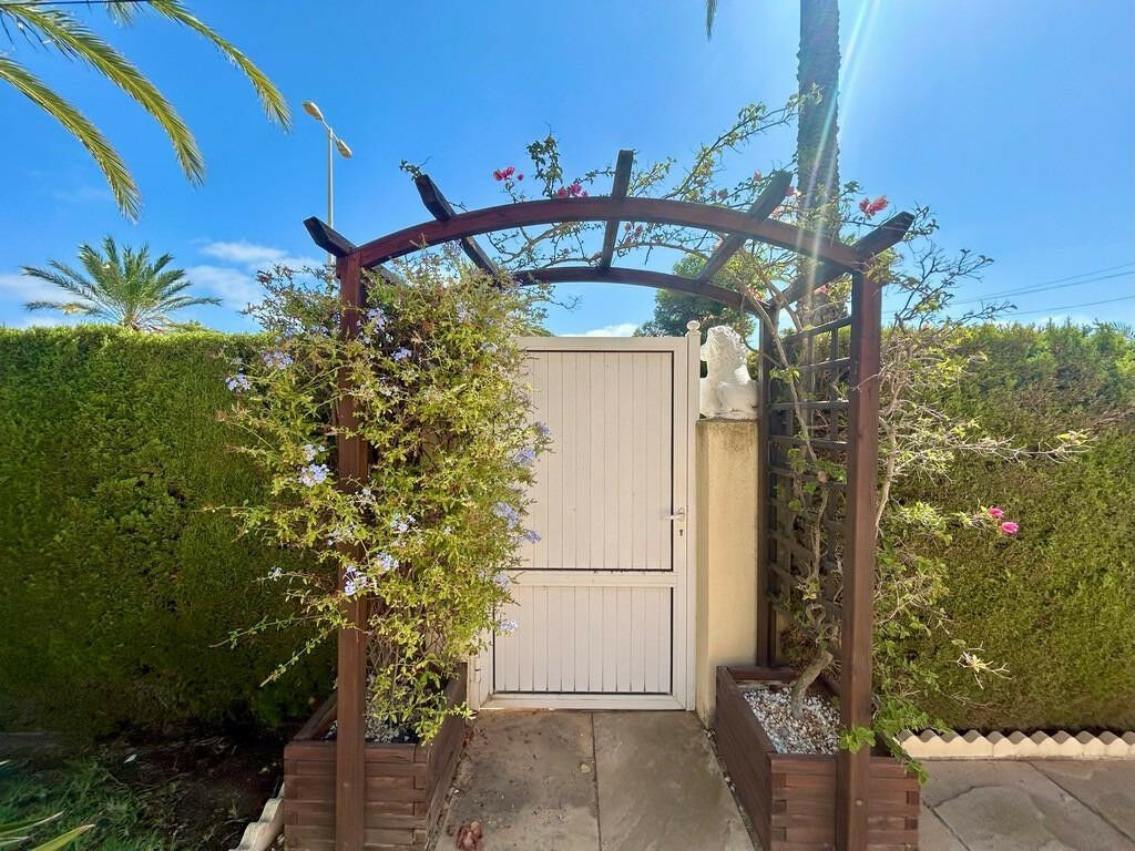 Detached Villa Cabo Roig Alicante - image 22