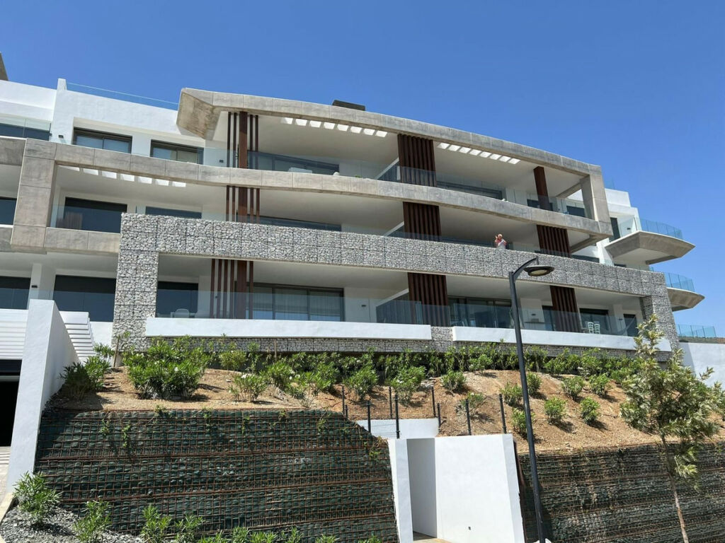 Middle Floor Apartment La Quinta Málaga - image 22
