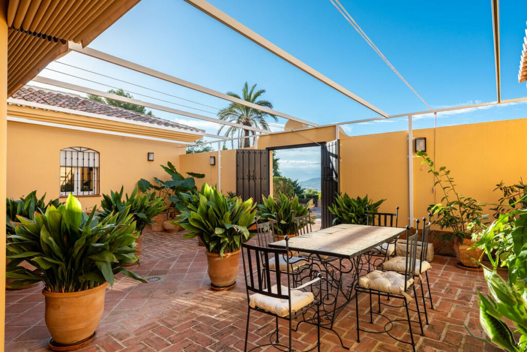 Detached Villa Alhaurín de la Torre Málaga - image 22